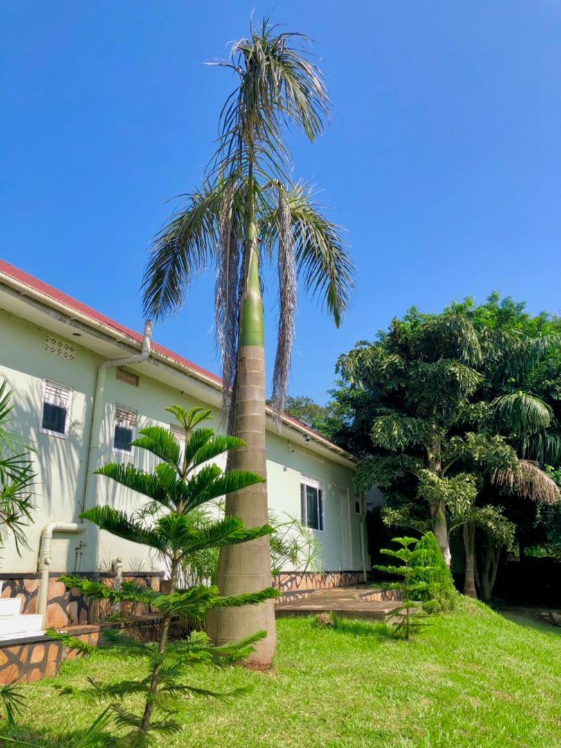 Airport Shoebill Hotel Entebbe Exterior photo